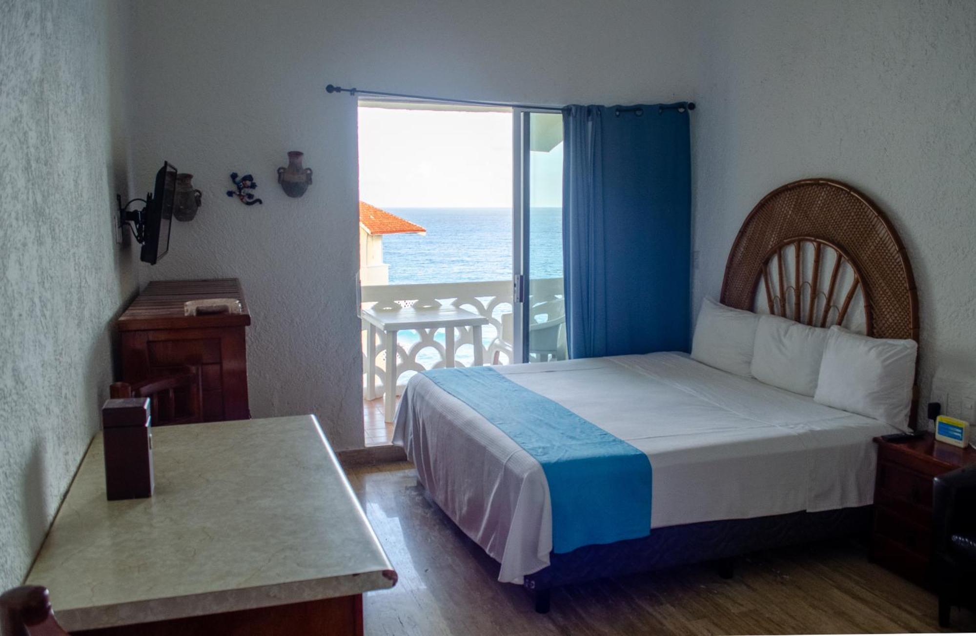 Cancun Plaza Sea View Exterior photo