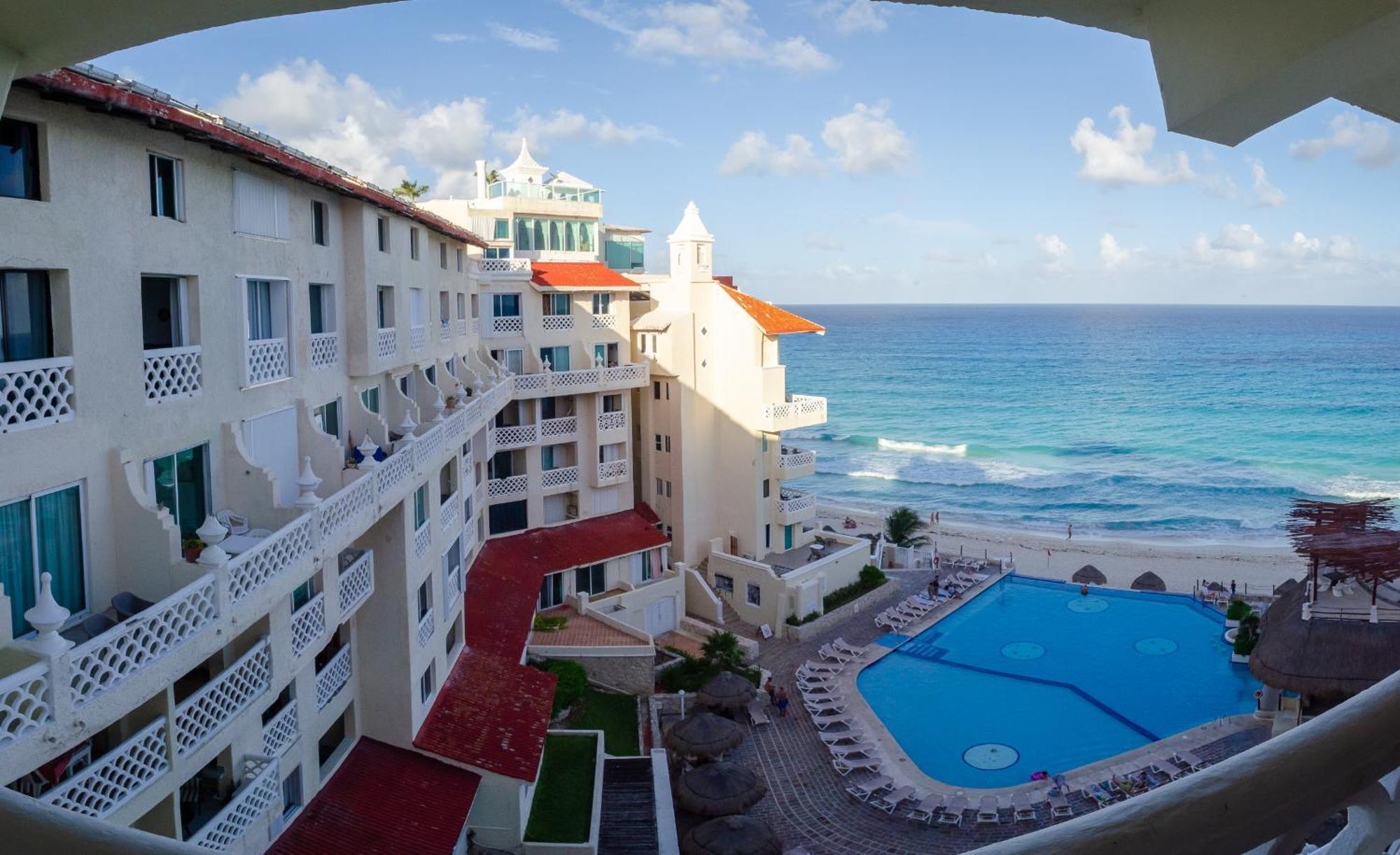Cancun Plaza Sea View Exterior photo