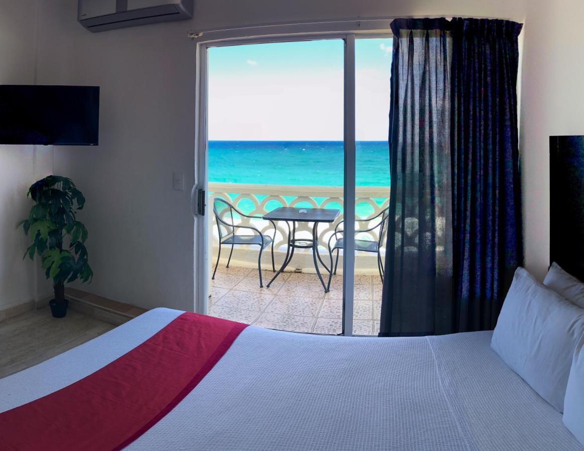 Cancun Plaza Sea View Exterior photo